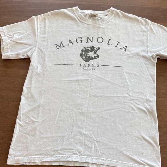 Magnolia Cream Short Sleeve Comfort Colors Tee - Picture 1 of 4